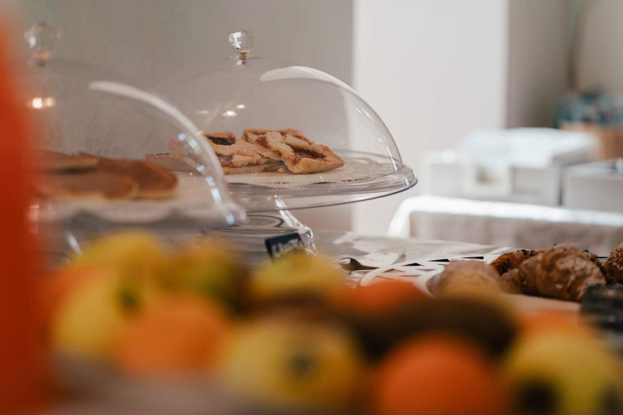 Hotel Bellevue Gardone Riviera Bagian luar foto